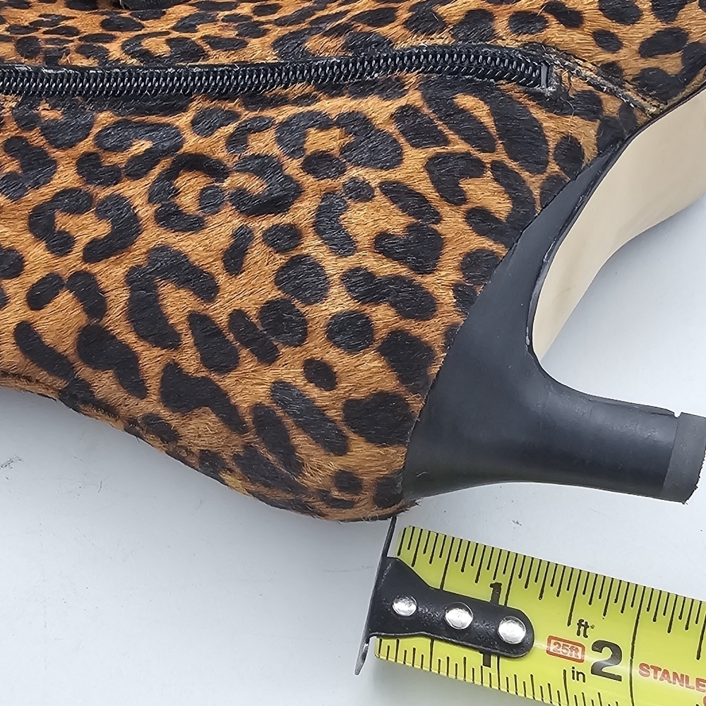 Nordstrom Arazio Leopard Calf Hair Kitten Heel Booties Pointed Toe Size 8 - Picture 9 of 10